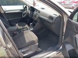 VOLKSWAGEN TIGUAN 2.0T S 3VV1B7AX7NM051259 снимка