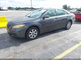 TOYOTA CAMRY LE 4T1BE46K69U319558 снимка
