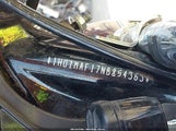 HARLEY-DAVIDSON FLHTCUTG 1HD1MAF17NB854363 снимка