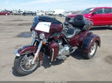 HARLEY-DAVIDSON FLHTCUTG 1HD1MAF17NB854363 снимка