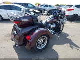 HARLEY-DAVIDSON FLHTCUTG 1HD1MAF17NB854363 снимка