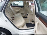 VOLKSWAGEN PASSAT 2.0L TDI SEL PREMIUM 1VWCN7A36DC046109 снимка