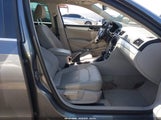 VOLKSWAGEN PASSAT 2.5L SE 1VWBP7A35DC148149 снимка
