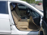 HONDA ACCORD 2.4 LX 1HGCP2F39BA147681 снимка