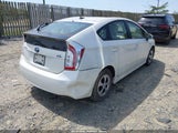 TOYOTA PRIUS THREE JTDKN3DU0F0403221 снимка