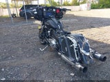 HARLEY-DAVIDSON FLHX 1HD1KBC12NB632927 снимка