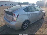 TOYOTA PRIUS THREE JTDKN3DU9F1888663 снимка