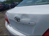 TOYOTA CAMRY LE 4T1BE46K87U627117 снимка