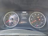 TOYOTA RAV4 XLE JTMP1RFV0KJ004470 снимка
