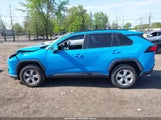 TOYOTA RAV4 XLE JTMP1RFV0KJ004470 снимка