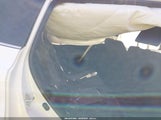 TOYOTA RAV4 XLE JTMRFREVXGJ061164 снимка