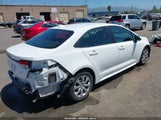 TOYOTA COROLLA LE 5YFEPRAE8LP095952 снимка