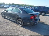 VOLKSWAGEN PASSAT 1.8T R-LINE 1VWDT7A32HC008327 снимка