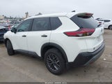 NISSAN ROGUE S FWD 5N1BT3AA1PC882132 fotografie
