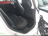 TESLA MODEL Y AWD/LONG RANGE DUAL MOTOR ALL-WHEEL DRIVE 7SAYGAEE8PF809009 fotografie