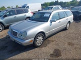 MERCEDES-BENZ E 320 AWD WDBJH82F9XX017330 photo