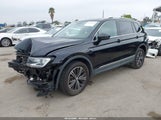 VOLKSWAGEN TIGUAN 2.0T SE/2.0T SEL/2.0T SEL R-LINE/2.0T SEL R-LINE BLACK 3VV3B7AX9KM006585 photo