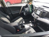 TOYOTA RAV4 XLE JTMRFREV8HJ112520 снимка