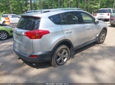 TOYOTA RAV4 XLE JTMRFREV1FD161568 снимка