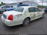 LINCOLN TOWN CAR SIGNATURE LIMITED 1LNHM82W75Y629962 fotografie