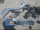 HYUNDAI ELANTRA SE 5NPD74LF0HH112686 снимка