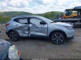 NISSAN ROGUE SPORT SL JN1BJ1CR5JW210830 photo