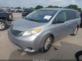 TOYOTA SIENNA XLE 5TDDK3DC0BS016250 снимка