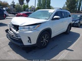 TOYOTA HIGHLANDER XLE 5TDJZRFH8HS379477 снимка