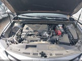 Toyota Camry Le 4T1B11HK5KU762586 photo