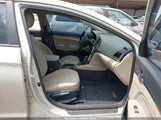 HYUNDAI ELANTRA SEL 5NPD84LF4JH358837 photo