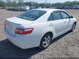 TOYOTA CAMRY LE 4T1BE46K17U681651 снимка