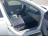 TOYOTA CAMRY LE 4T1BE46K17U681651 снимка