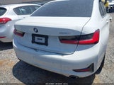 BMW 3 SERIES 330I 3MW5R1J02M8C06736 снимка