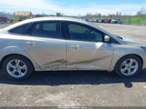 Ford Focus Se 1FADP3FE0JL210850 photo