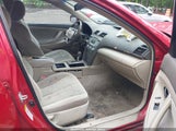 TOYOTA CAMRY LE 4T1BE46K18U228812 снимка