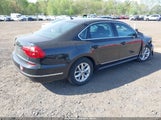Volkswagen Passat 1.8T S 1VWAT7A38GC026915 fotografie