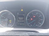 TOYOTA RAV4 HYBRID XLE JTMRJREV3HD089872 снимка