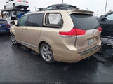 Toyota Sienna Le V6 5TDKK3DC1BS142267 снимка