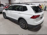 VOLKSWAGEN TIGUAN 2.0T SE/2.0T SEL 3VV2B7AX2JM194215 photo