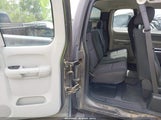 Chevrolet Silverado  Work Truck 1GCSKPE37AZ234955 fotografie