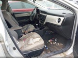 TOYOTA COROLLA LE 5YFBURHE8JP801025 снимка