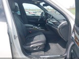 BMW X5 XDRIVE35I 5UXKR0C59J0X94017 photo