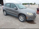 Volkswagen Tiguan S WVGAV75N59W527492 photo