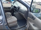 KIA SEDONA LX KNDMG4C79B6405903 снимка