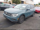 VOLKSWAGEN TIGUAN 2.0T SE/2.0T SEL/2.0T SEL R-LINE/2.0T SEL R-LINE BLACK 3VV3B7AX3KM113955 photo