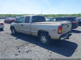 CHEVROLET SILVERADO 1500 LS 2GCEK19V421235979 снимка