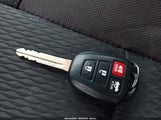 TOYOTA COROLLA LE 2T1BURHE5HC906826 снимка