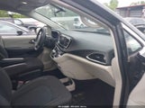 CHRYSLER VOYAGER LX 2C4RC1CG0NR102991 снимка