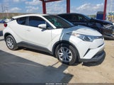 TOYOTA C-HR LE NMTKHMBX2KR087529 снимка