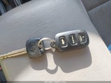 TOYOTA CAMRY LE 4T1BE32KX3U224721 снимка